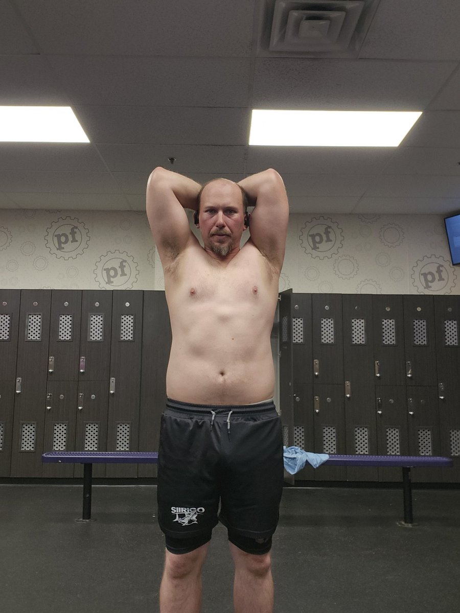 T0talReck's tweet photo. After 12 days.... i hit the gym targeting abs and hips 

#Gym #Gymlife #workoutmotivation 
#workout #muscles https://t.co/V7WvaJFphK