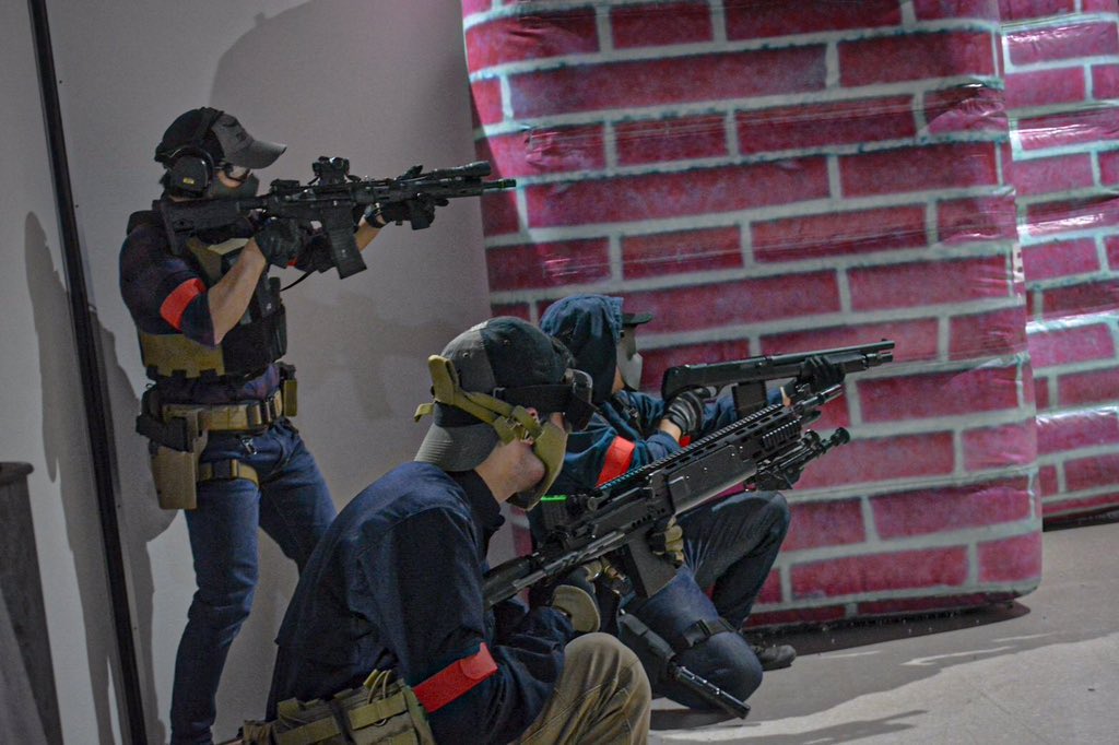 YD04_Airsoft's tweet photo. #みんなで射撃ポーズを見せ合おう https://t.co/VnFuq2AV3I