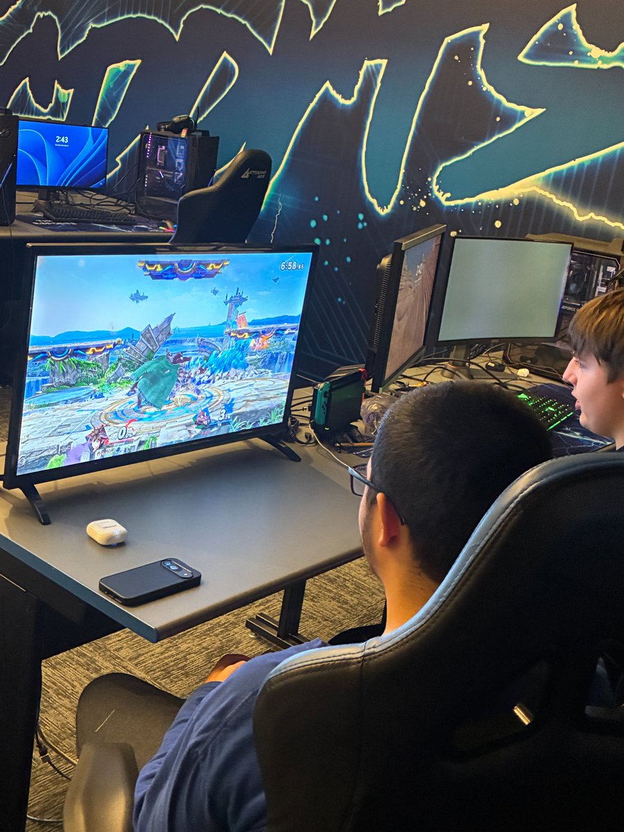 EsportsHillers's tweet photo. Mario Kart, Super Smash Bros., and Madden practice all going on today! 🎮
@thstrinitypride @Trinity_Hillers @TrinityAreaSD @SamanthaShinsky @TRINITY_MLUCAS https://t.co/Qz2kTB18FA