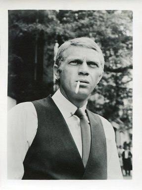 SMQNM's tweet photo. 本日は、子供の頃から尊敬し続ける #SteveMcQueen の命日。

10歳の頃から50代半ばを過ぎた今でも私の神。昔は年末年始になると、大脱走やタワーリング・インフェルノが毎年TV放送されていたなぁ。 https://t.co/eNlWFI7slF