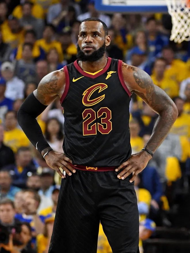 HoodiDavis tweet media