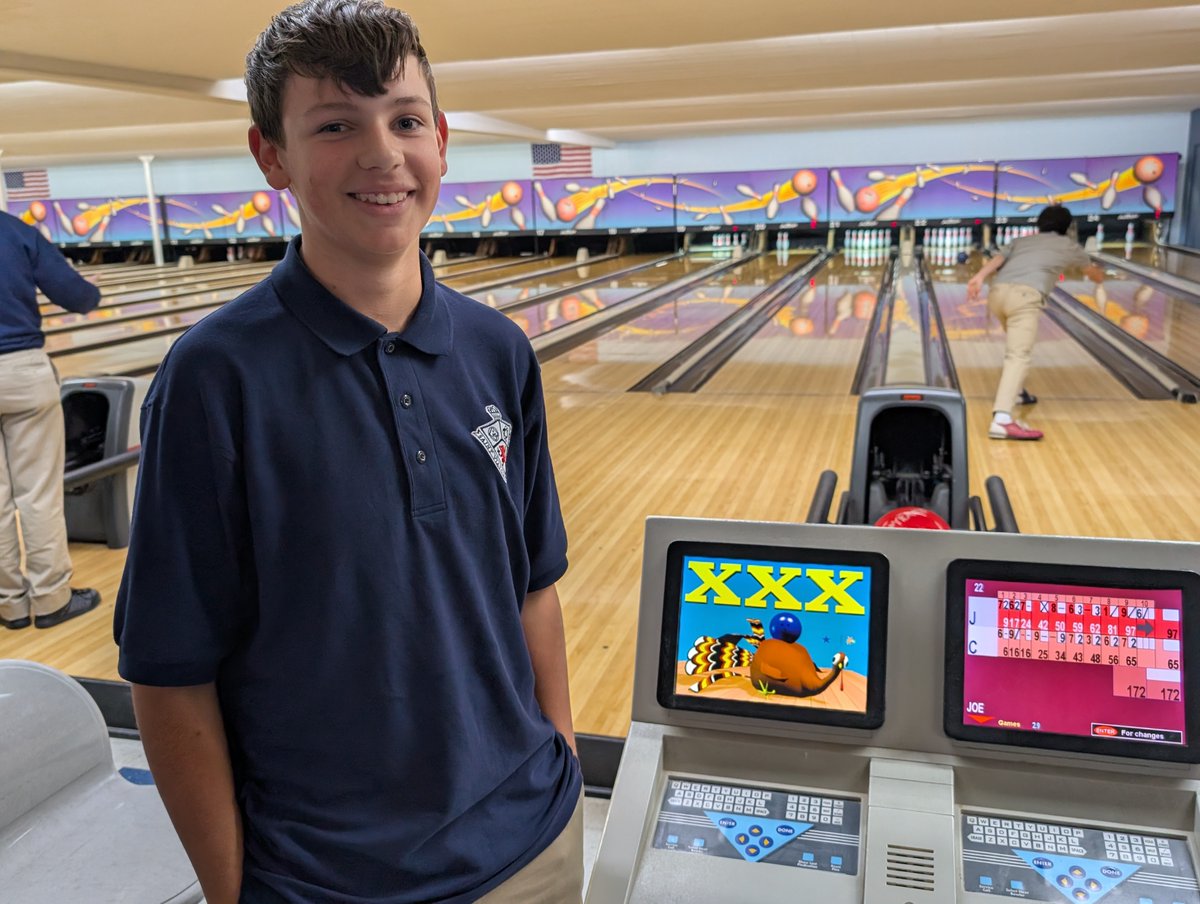 Saint Viator Bowling tweet media