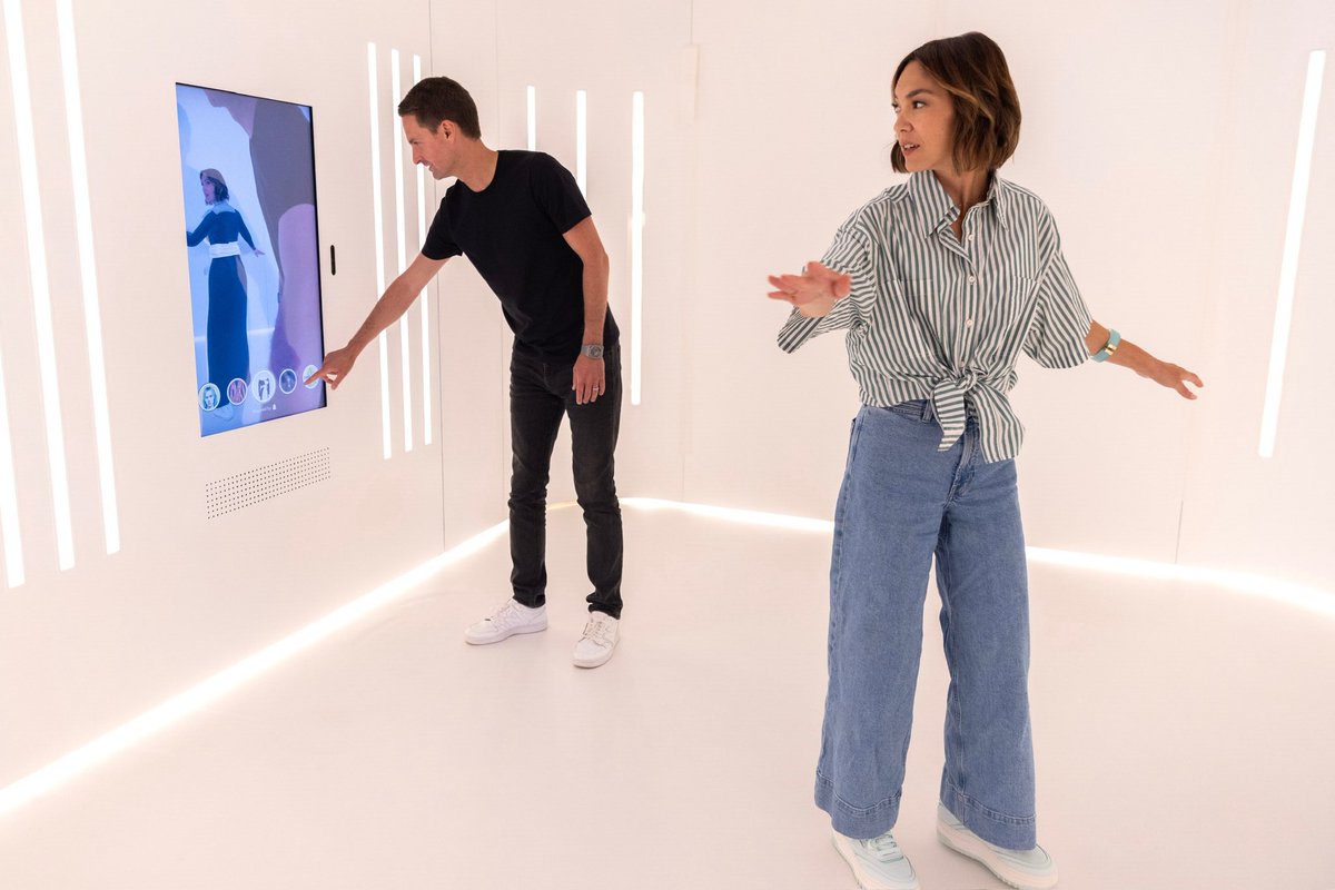 Emily Chang tweet media