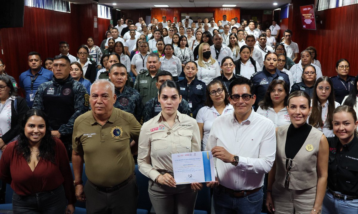 Guardias Estatales de la SSP reciben los beneficios del programa de Abasto Social Chiapas Leche para el Bienestar

#SecretaríaDeSeguridadDelPueblo
#VoluntariadoAliadasPorLaPazYLaSeguridadDelPueblo 
#HumanismoQueTransforma