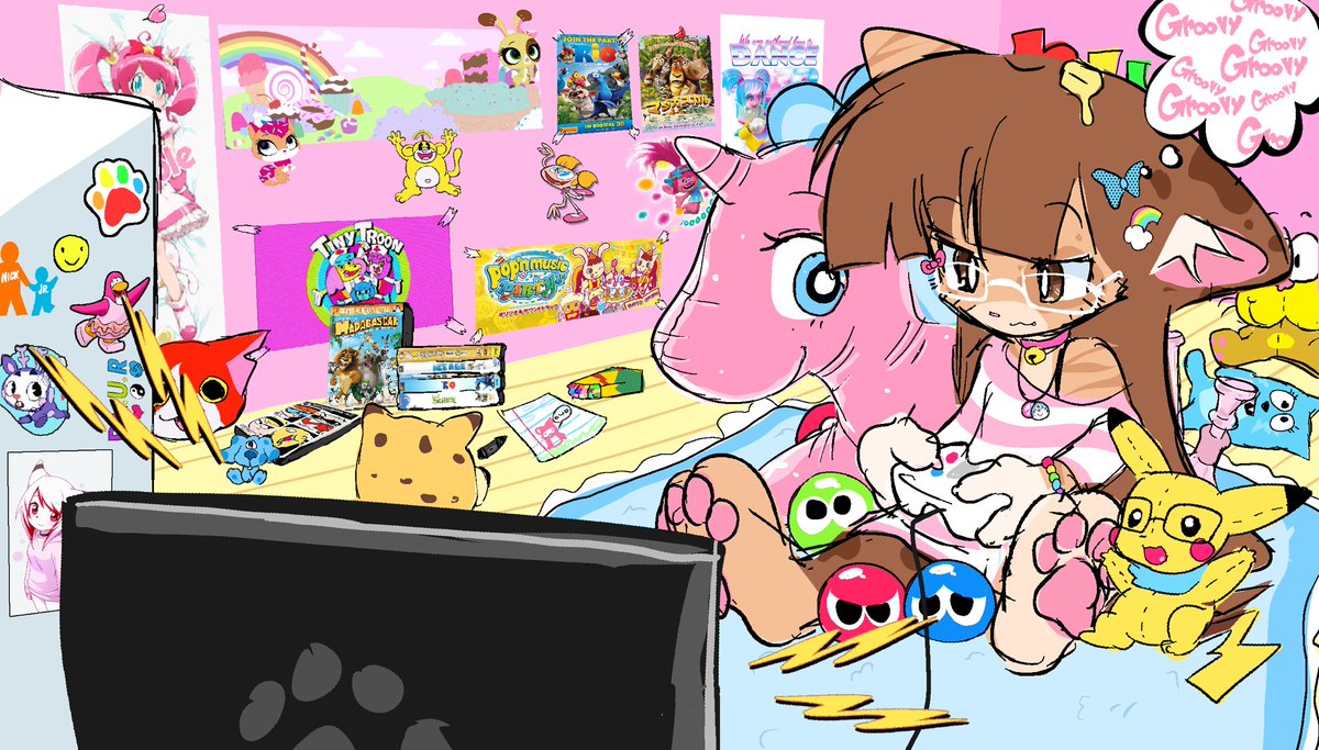toonikitti's tweet photo. grooovy~~
plushies and pool toys and ponies and https://t.co/LEWui0s2Bz