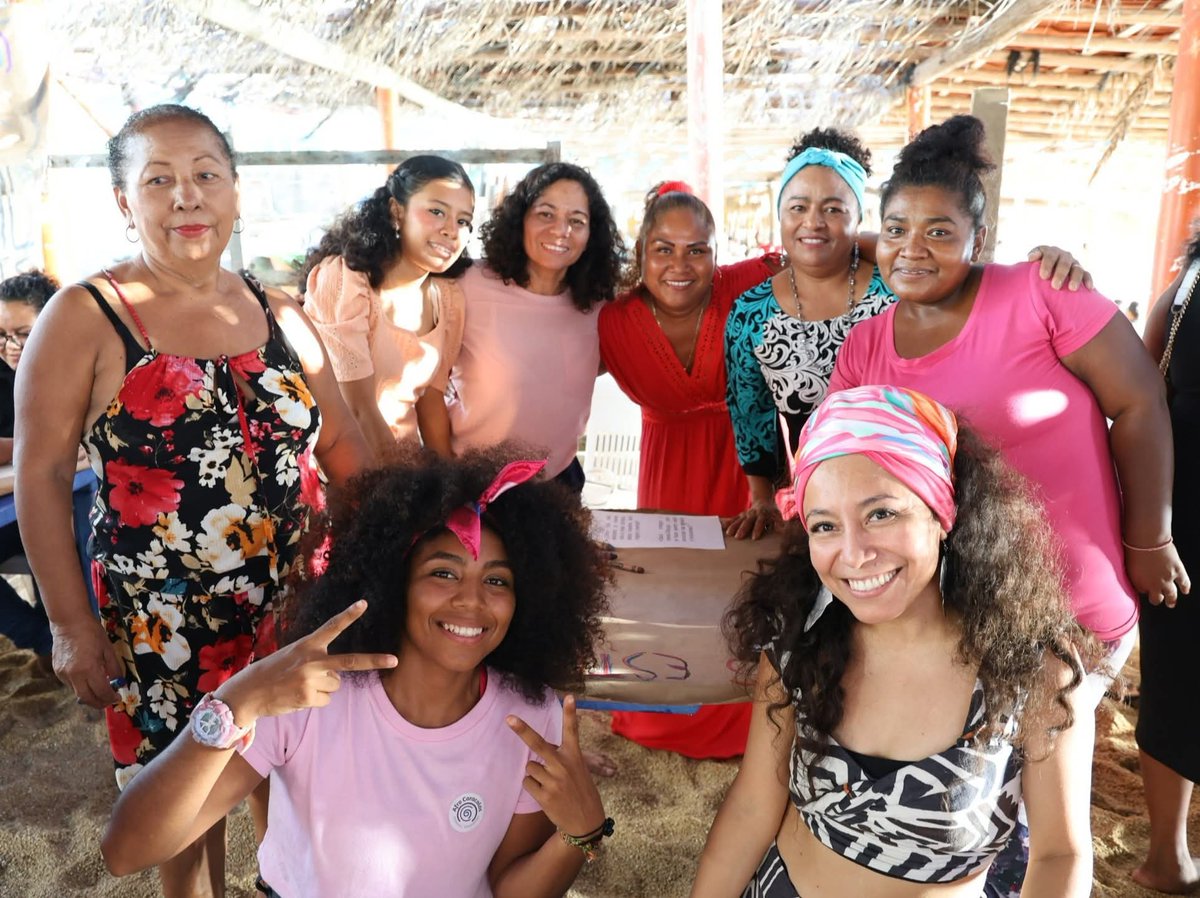 Estamos muy emocionadas de iniciar la etapa de trabajo de campo de la investigación "Crisis climática y acceso a la salud integral de las mujeres afromexicanas damnificadas de los huracanes Otis, Jonh y Erick" en #Afropulco. 

#AfrocaracolasCimarronas 💚