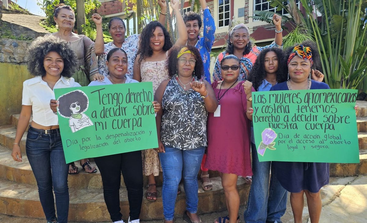 Tenemos derecho a decidir sobre nuestras cuerpas negras 💚💚💚