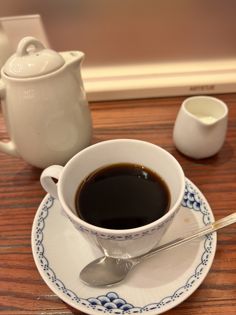 おはようございます！

冬の始まりを感じる朝ですね❄️
温かい飲み物で一息つきながら今日も良いスタートを☕

インスタ開設がトレンドに💡
SNSは情報収集や発信、そしてちょっとした息抜きにも欠かせませんね

今週最後もよろしくお願いします！

#IT業界　#エンジニア