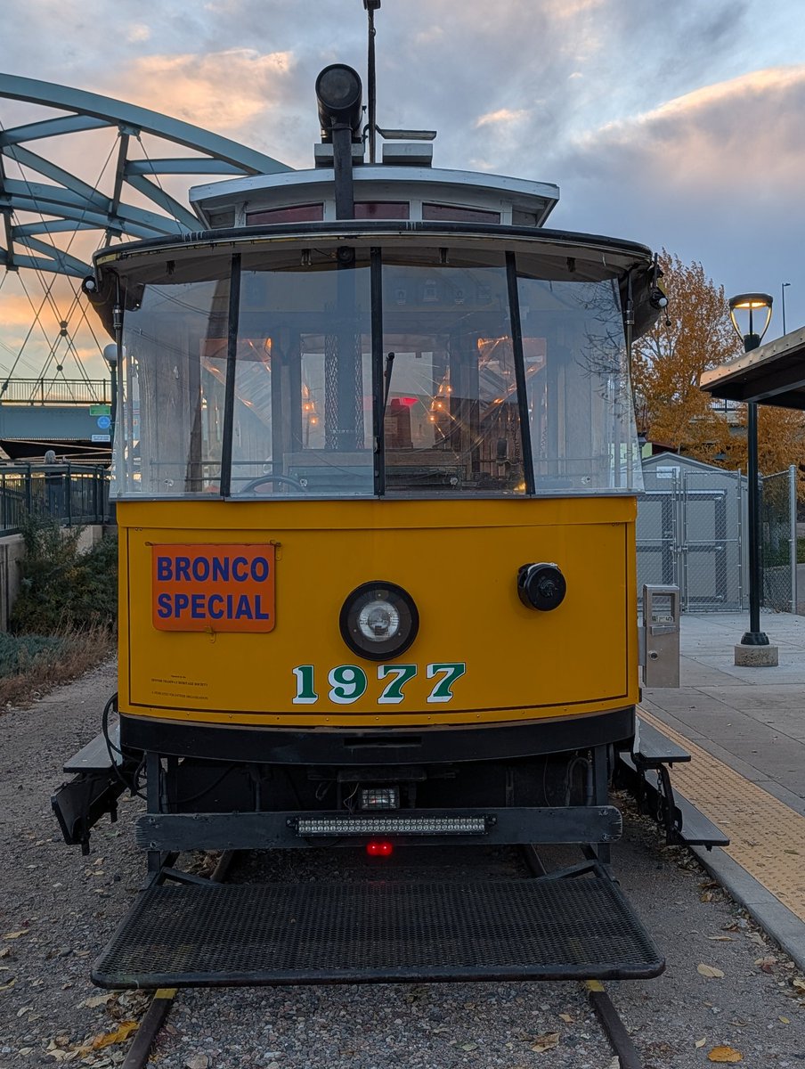 DenverTrolley's tweet photo. We are rolling...lots of @Broncos fans and a few @Raiders fans on board...

Are you going to the game at @EmpowerField?  All abooooaaard!!!

#TrolleyLove
#WhenTheTrolleyRollsTheBroncosWin https://t.co/UsJSKo0AYT