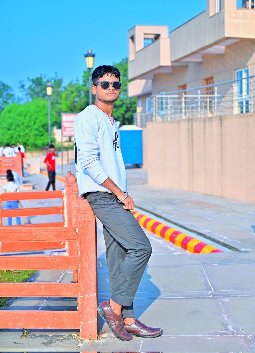 surajguru1907's tweet photo. 🖇️💗🥰
#Twitter #Explorepage #photo #photographer #photography #photography #UttarPradesh #india #likeforlike #likeback #likeforfollow #fyp https://t.co/FU6lcQhj8g