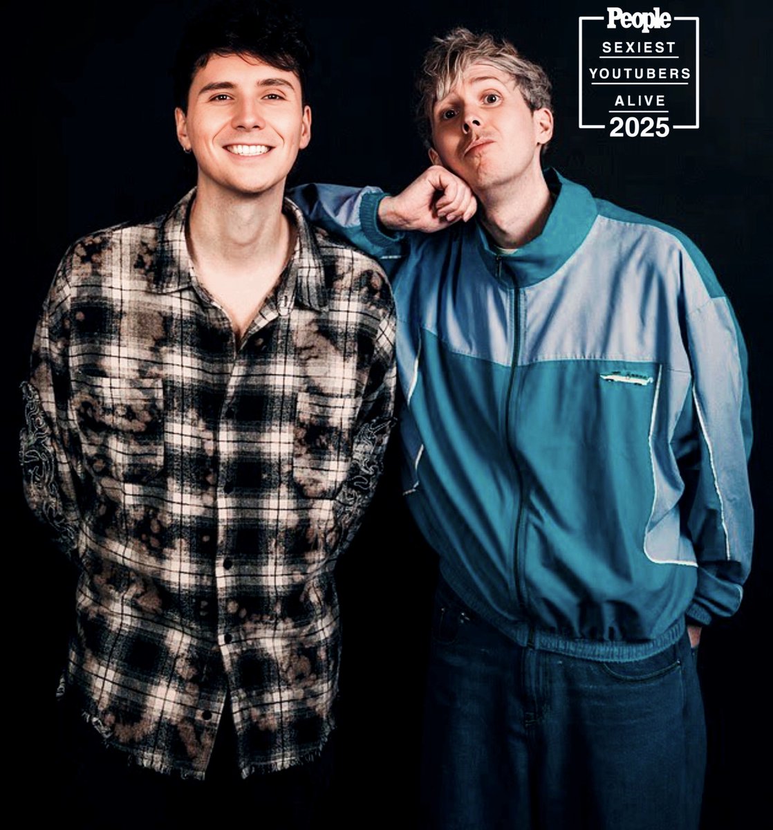 Can’t believe they won! Congrats <a href="/danielhowell/">Daniel Howell</a> <a href="/AmazingPhil/">Phil Lester</a> 😱