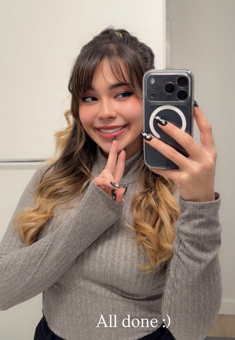 2 pic. Before &amp; after getting ready :) https://t.co/KCrdAX9hEz