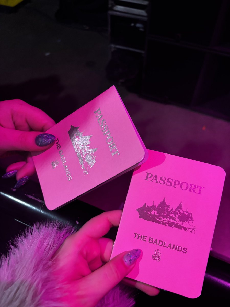 bellsinhfk's tweet photo. BACK TO BADLANDS !!!!! https://t.co/hxdiT08Pjt