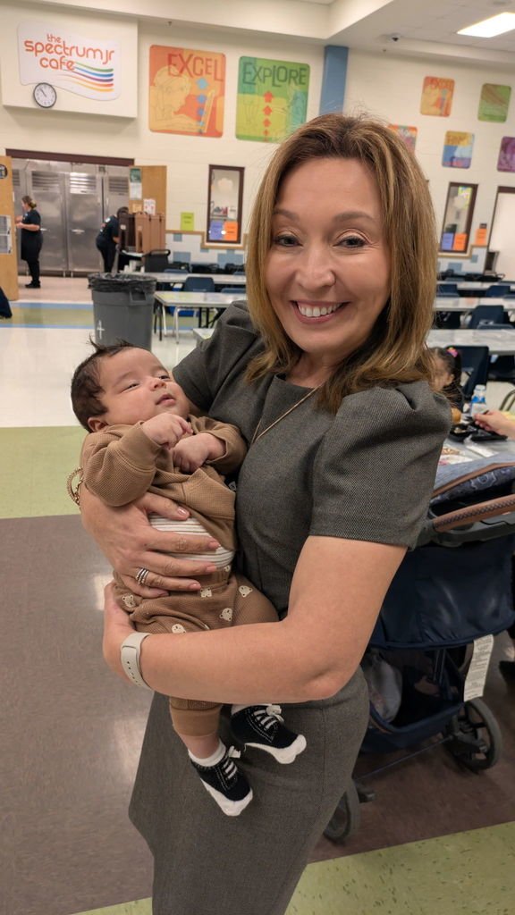 swisd_hcsa's tweet image. HCSA&apos;s Thanksgiving Luncheon 

#SWISDHEROS 
#RootedHiddenCove #RootedSWISD