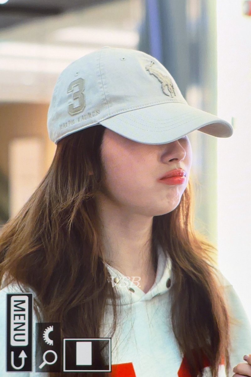 123sana_'s tweet photo. วันนี้อารมณ์ดีเว่อ5555555555 https://t.co/HvE1c3K3zg