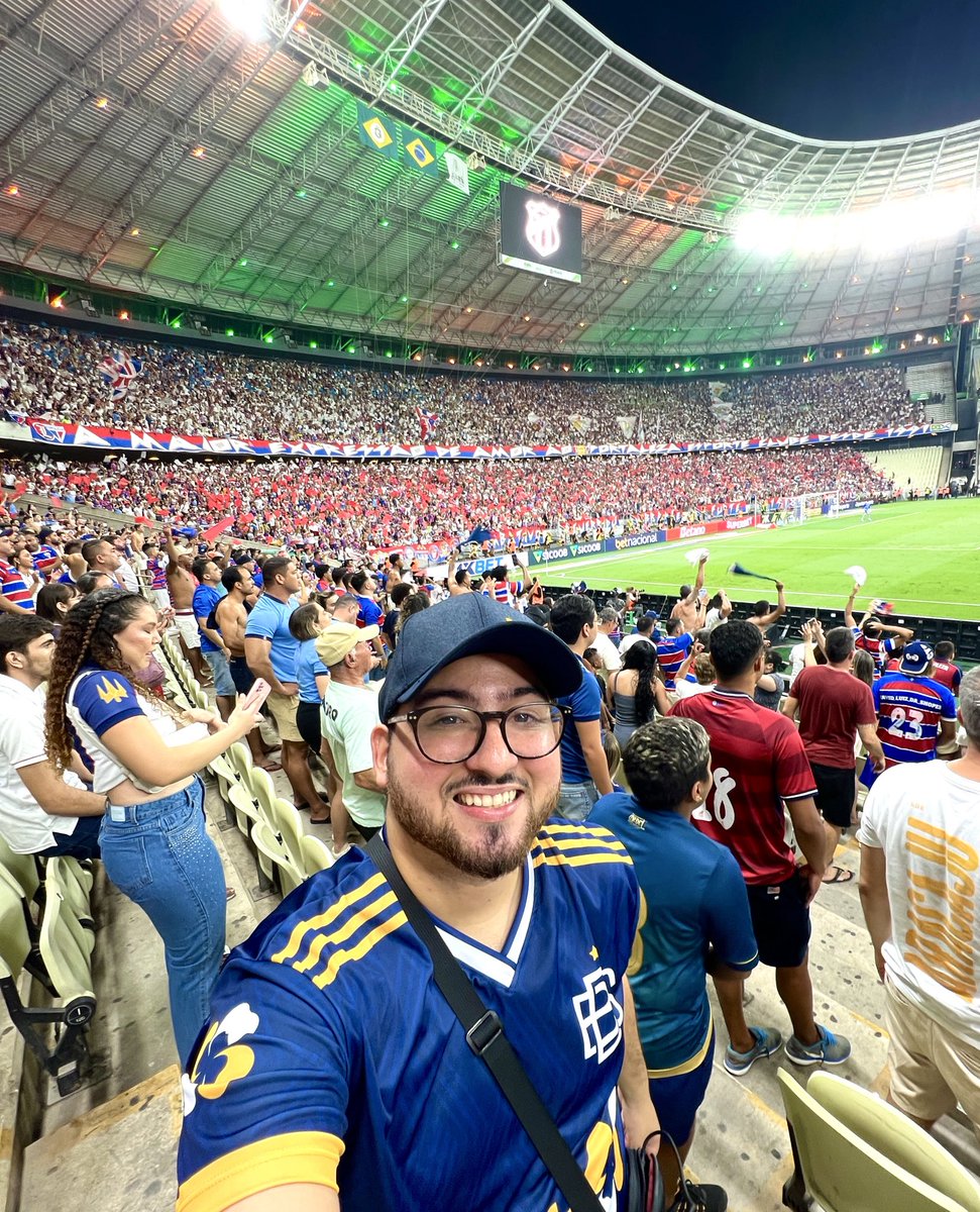 👴🏻🦁 Mais um clássico para a conta, mais uma grande memória colecionada através do futebol! Que privilégio ter vivido esse belo jogo e principalmente o espetáculo nas bancadas.

Todo fã de futebol PRECISA viver o Clássico-Rei um dia!