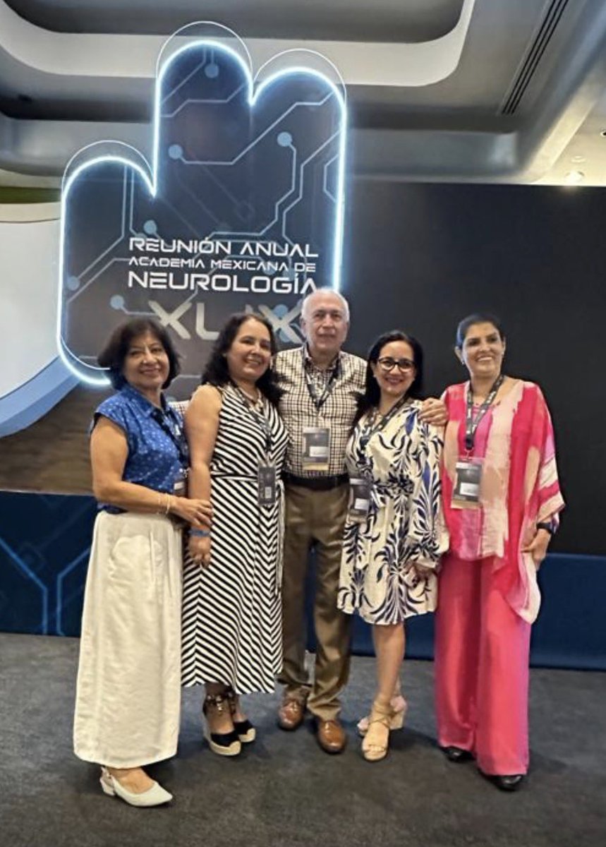 ConMexNeuro's tweet photo. En este marco llevamos a cabo nuestra reunión y desahogamos diversos puntos para dar cumplimiento al plan de trabajo establecido por la Mesa Directiva. https://t.co/2ZNiL0Z2tX