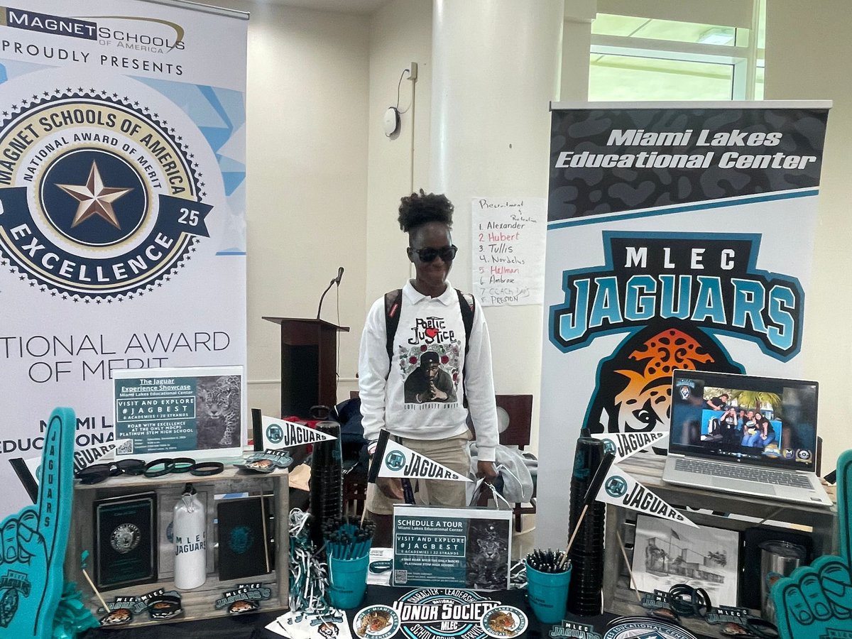 MLECJaguars's tweet photo. Recruiting the next generation of Jaguars! 🐾 MLEC at Andover Middle today for magnet visits. #MLEC #MagnetRecruitment https://t.co/iZDSfMLMDU