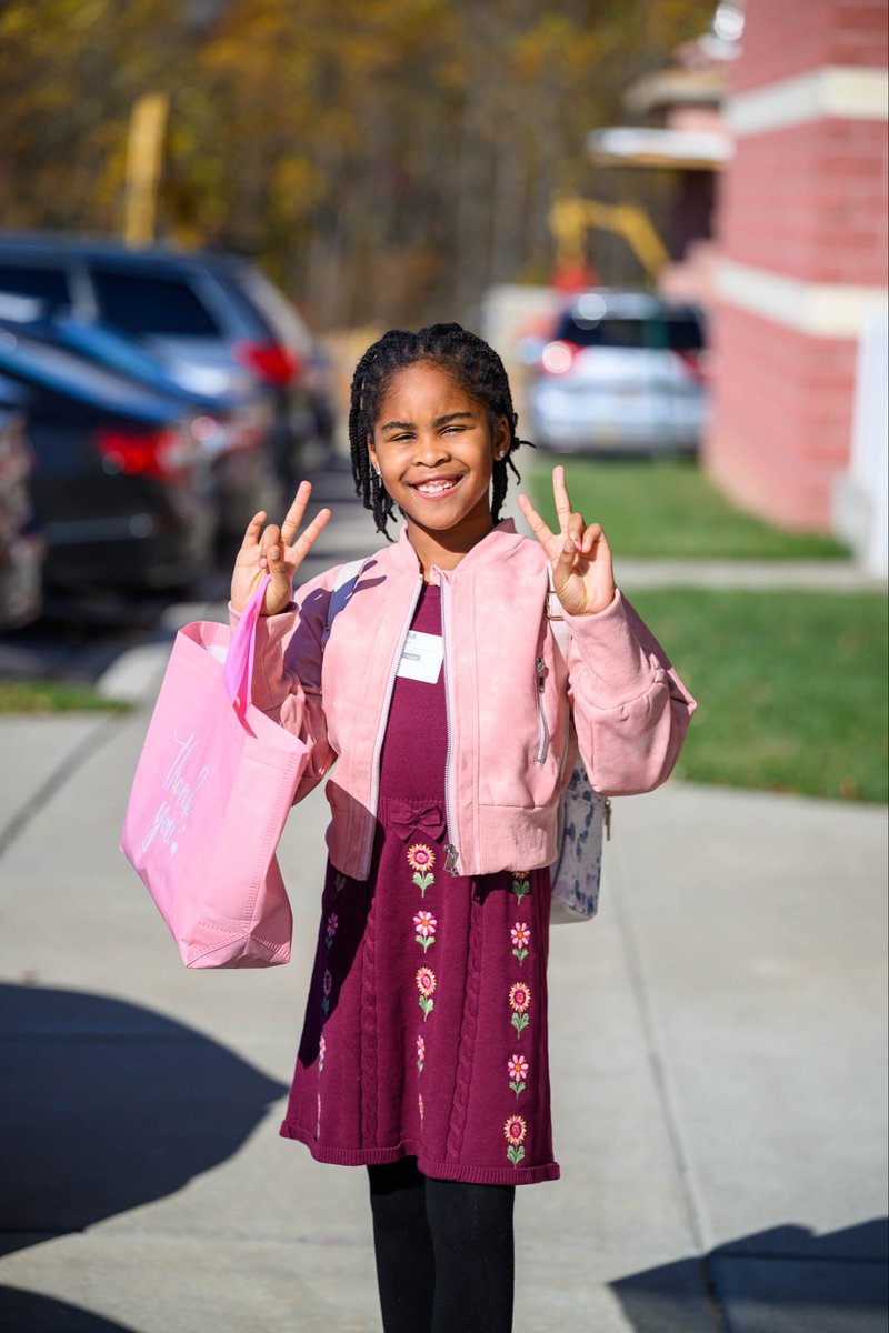 JesusHouseBalt's tweet image. Joy in every smile.
Love in every moment.
Family in every seat.
Sundays at JHB just hit different. ❤️✨
#ChurchFamily #SundayRecap #JHBSundays