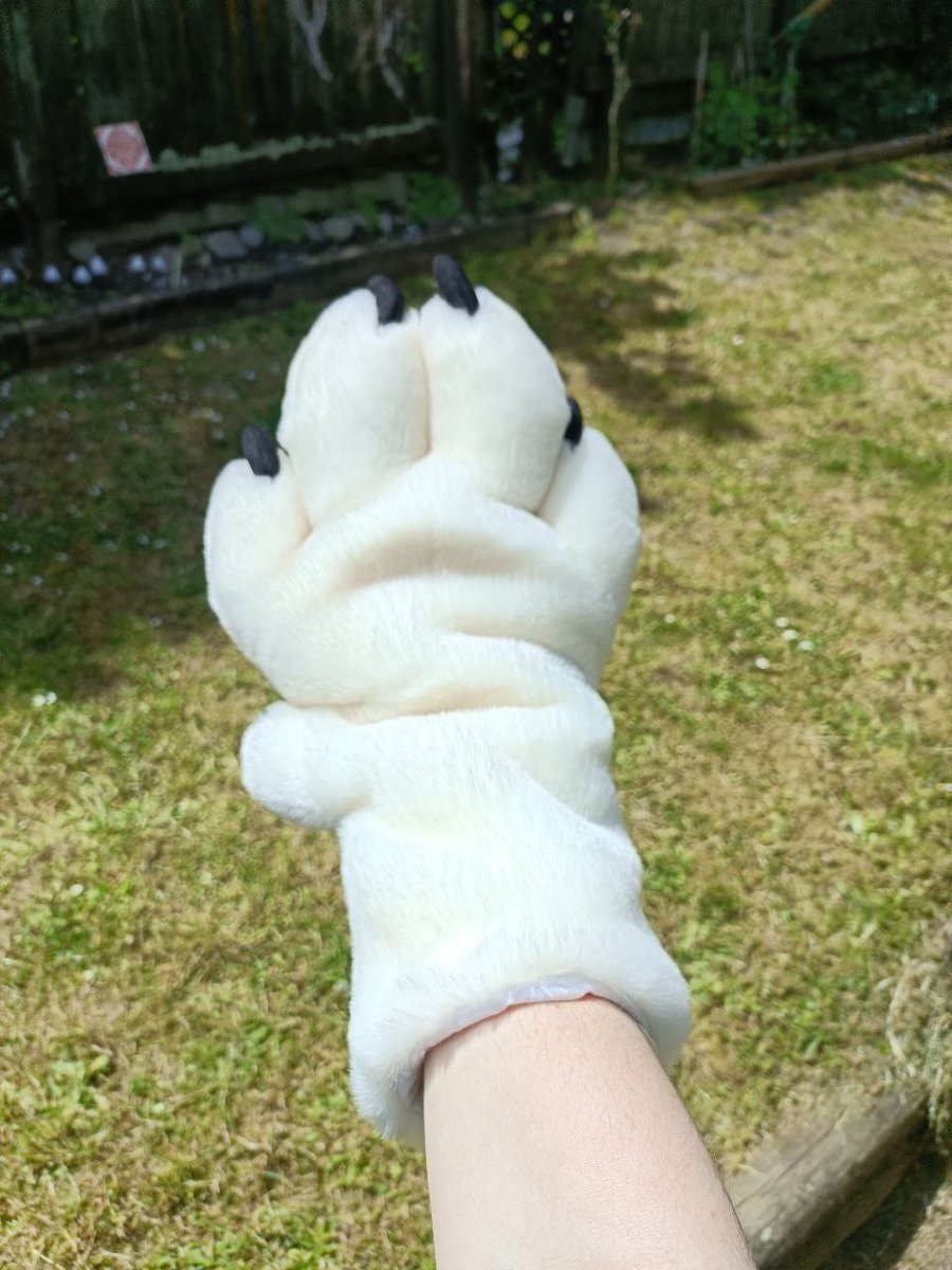 yellow_fr3ak's tweet photo. The new paw pattern is UP!
Please read carefully the description and the instructions on the pattern itself :)
https://t.co/7SV96jXZEj https://t.co/x23Vn9ZgSn