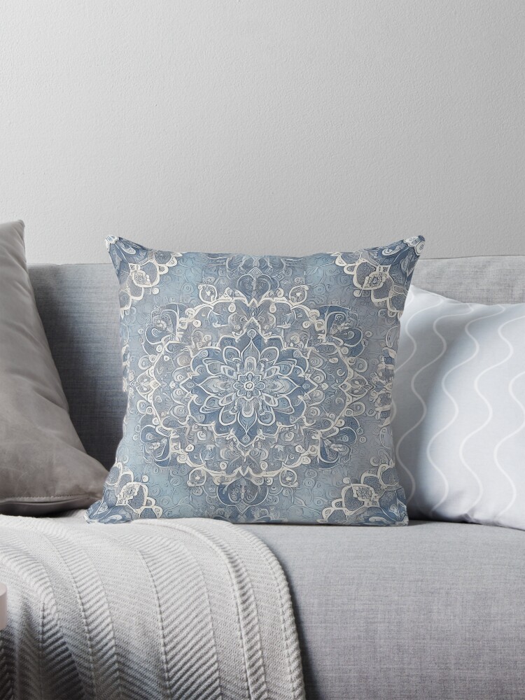 indigoartpal's tweet image. Looking for something unique this holiday season? 🎁
These icy-blue snowflake patterns bring calm + class to any room or desk setup.✨ Shop the full collection now → is.gd/qq0mTy
#HolidayGifts #WinterDecor #GiftGuide #SnowflakeAesthetic #HomeStyle #ShopSmall…