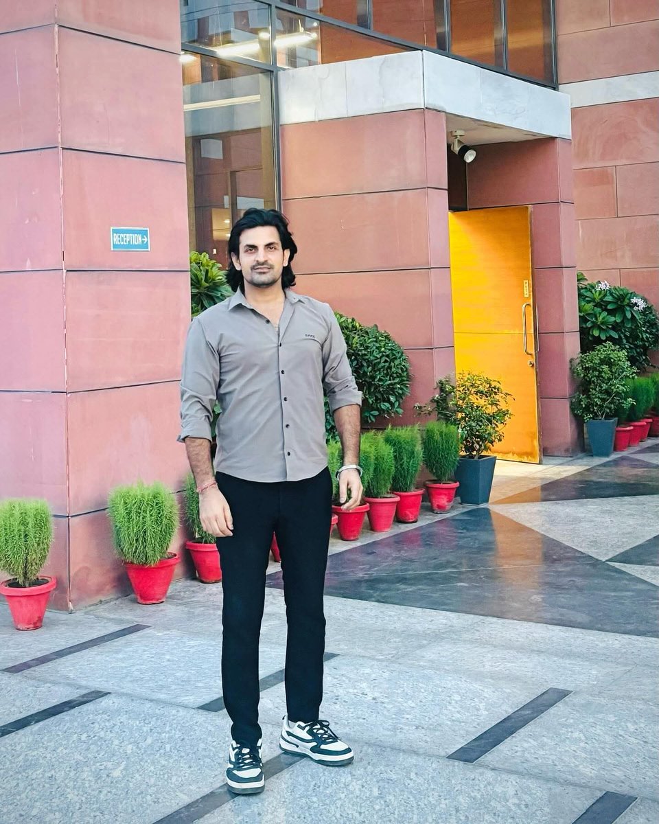 सनातनी हिंदू शेर और गौ रक्षक <a href="/DRPRAKASHSING14/">DR.PRAKASH SINGH🇮🇳</a>  भाई जी आपको Belated Happy Birthday।

जन्मदिवस पर आपको बहुत बहुत शुभकामनाएं और बधाई।

#HappyBirthday #Congratulations