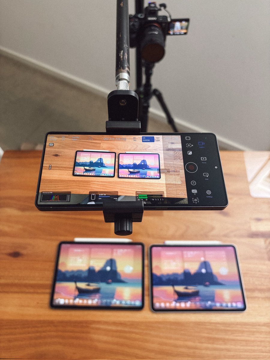 smartechdaily's tweet image. 🎥 تطبيق Blackmagic Camera صار الآن متوافق رسميًا مع هواتف Samsung الرائدة!
تقدر تسجّل بـ 8K LOG و4K 50 open-gate LOG مباشرة من جوالك 🔥

بس السؤال المهم 👇
هل في رأيكم في هاتف Android ثاني يستحق يكون بهالمستوى من الدعم الاحترافي؟

#Samsung #BlackmagicCamera #8K #Android