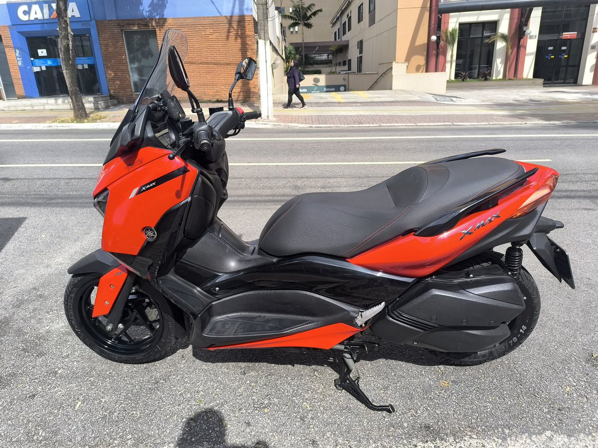 viniciusps32's tweet photo. Olha essa moto que vi na Webmotors: https://t.co/qWLGhVnZTO https://t.co/t9yoQuujBg