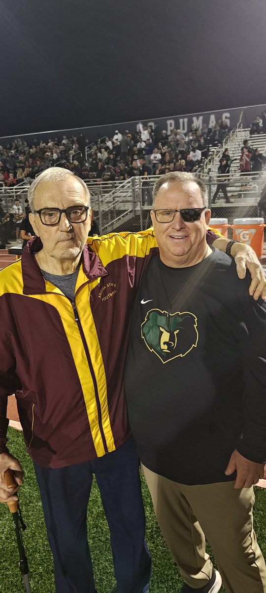 Awesome to have the big G little O at tonight's game ... Lots of Corona guys coaching tonight on both sides of the field. Great 16 years coaching with The Man
🙏