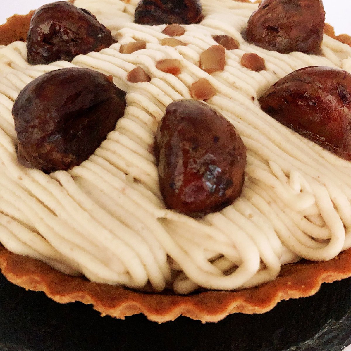 かおりん★プロフ様 かおりんお誕生日おめでとうぉ🎂🎁😆❤️ ケーキのサプライズに