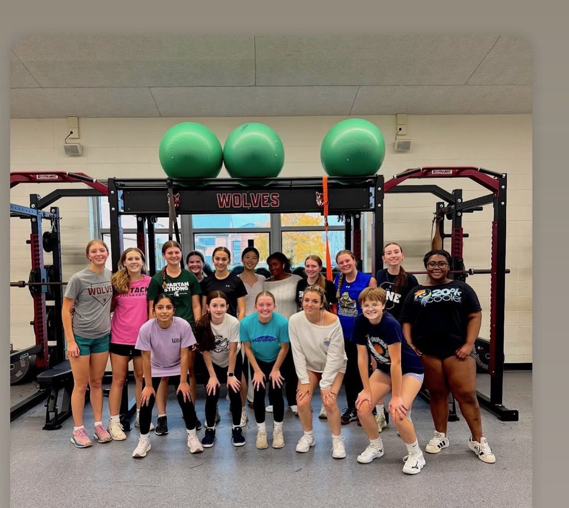 Off season week one! Bigger, stronger, faster. Lets go!! 

<a href="/okemos_softball/">Okemos Softball</a> <a href="/T2Chelenyak/">Turnin 2 Chelenyak</a>