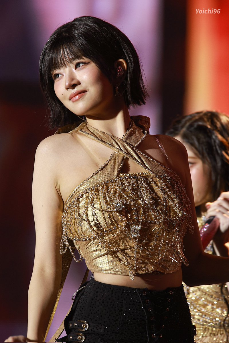 kpop_data_set's tweet image. 251102 Rei 💛

Purchase full album 1900+ pics ganknow.com/services/70682…

#레이 #REI #レイ
#아이브 #IVE #アイヴ