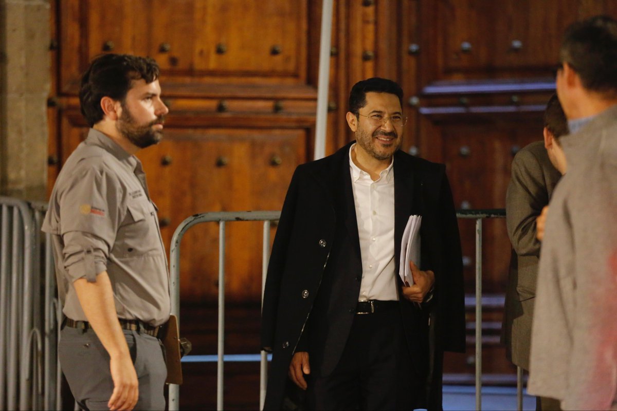 martibatres's tweet image. Terminó reunión con la Presidenta @Claudiashein y el gabinete de salud en la que tratamos sobre el abasto de medicamentos y otros temas prioritarios.