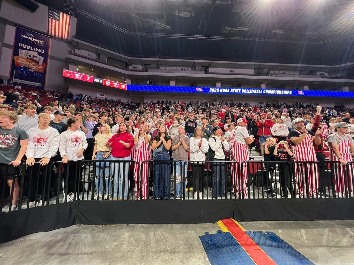 So proud to see #8 <a href="/VbYutan/">Yutan Volleyball</a> take down #1 JCC at state tonight! Checkout your Patriots representing ❤️❤️