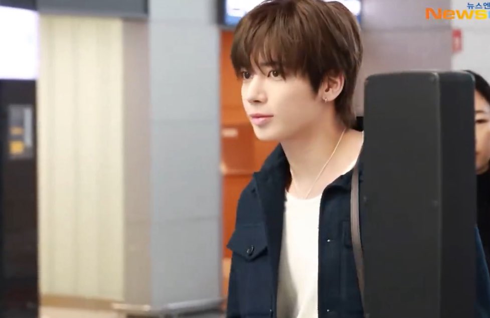 explorer25th's tweet image. 미남