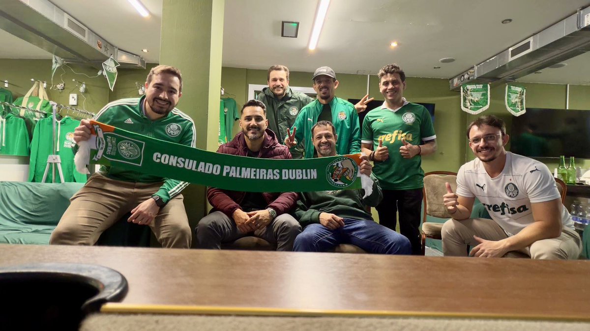Segue meu #PAL

@palmeiras 2x0 sereias

 #diadepalmeiras #familiapalmeiras  #palmeirasminhavidaévocê #avantipalestra #palmeirasdublin  #palestraitalia #maiorcampeãodobrasil #verdeéacordainveja #alviverdeimponente #palmeirasdetodos #ireland #almaecoração #todosomosum #dublin