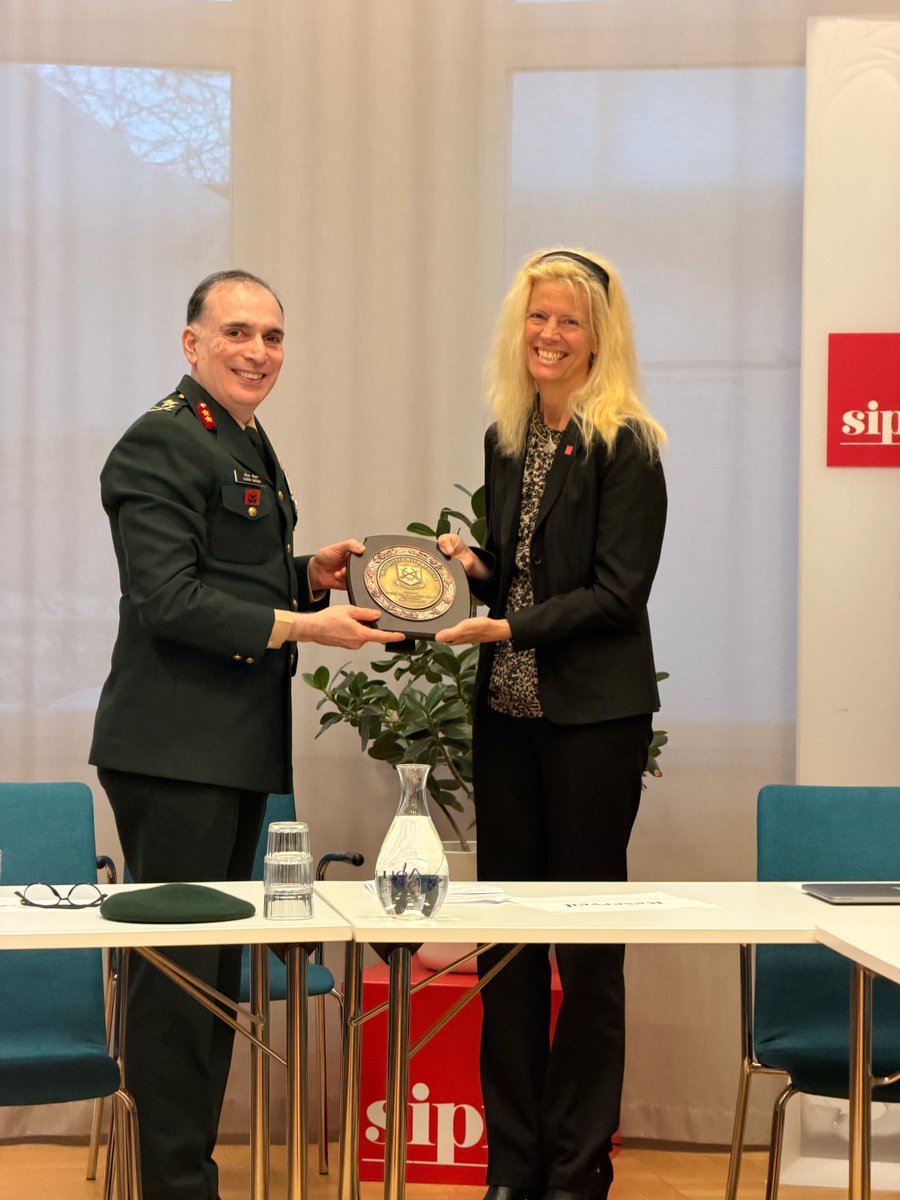 ia_awc's tweet image. Delegation from HC COURSE #AWC, India engages with @SIPRIorg, Stockholm, Sweden. Discussed geo-strategic issues. Shared insights on India&apos;s peacekeeping efforts, including #OperationSindoor. Valuable exchange on international security &amp;amp; cooperation #IndiaSweden @adgpi @artrac_ia