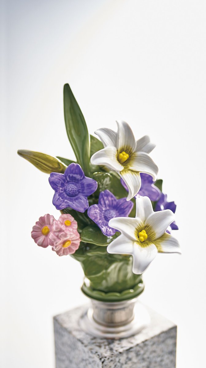 cbc_secondlife's tweet image. ＜PR＞11月8日,9日中日ビルで開催のCBCセカンドライフフェス ブース出展社より、ブース内容の紹介です。

セトクラフト株式会社
墓前をいつも綺麗に華やかに
陶磁器製お供え花「カレンヌ」
季節を問わずご先祖様への想いを美しく咲かせる
新しいご供養のかたちです