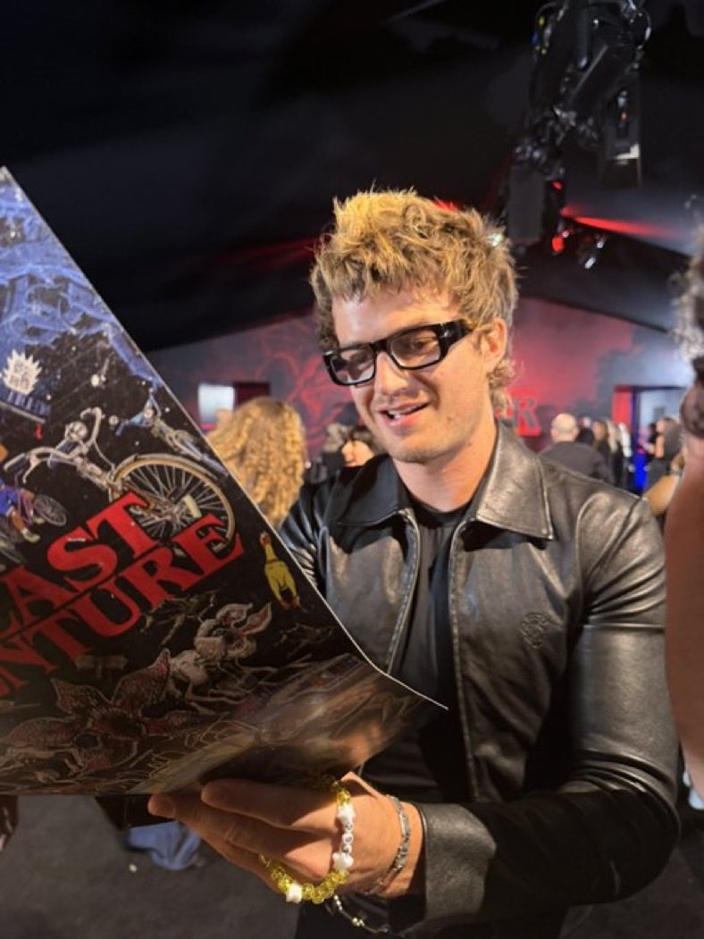 Djo Crave tweet media