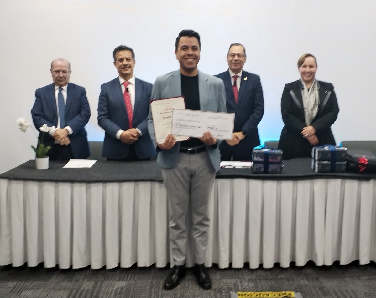 colegiocpmexico's tweet image. En el marco del 24.° #Foro de investigación #fiscal se llevó a cabo la entrega del Premio de Investigación Fiscal 2025.

Tercer lugar: Leticia Montes de Oca.
Segundo lugar: Marco Balderas
Primer lugar: Elsa Ávila y Eduardo Riveron.

Muchas felicidades a los ganadores, gracias por…