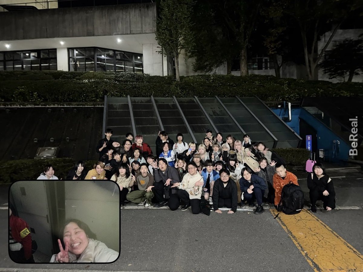 oua_ochiken's tweet image. 学祭芸漫「果汁いっぱいいちじくタルト祭り」2日間公演無事終演しました！
お越しいただいた沢山のお客様！本当にありがとうございます！
例年とは異なる3部制でしたが、卒業生の方も遊びに来てくださりとても良い会になりました！
来月からは2年生が運営となります！
お疲れ様でした！
#芸大落研