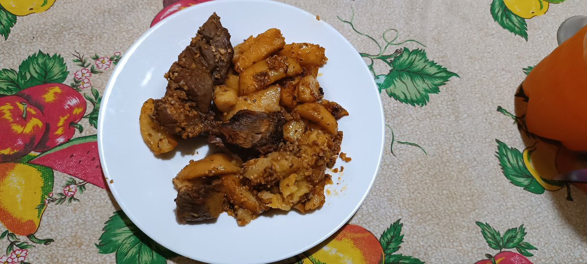 Taters with beef