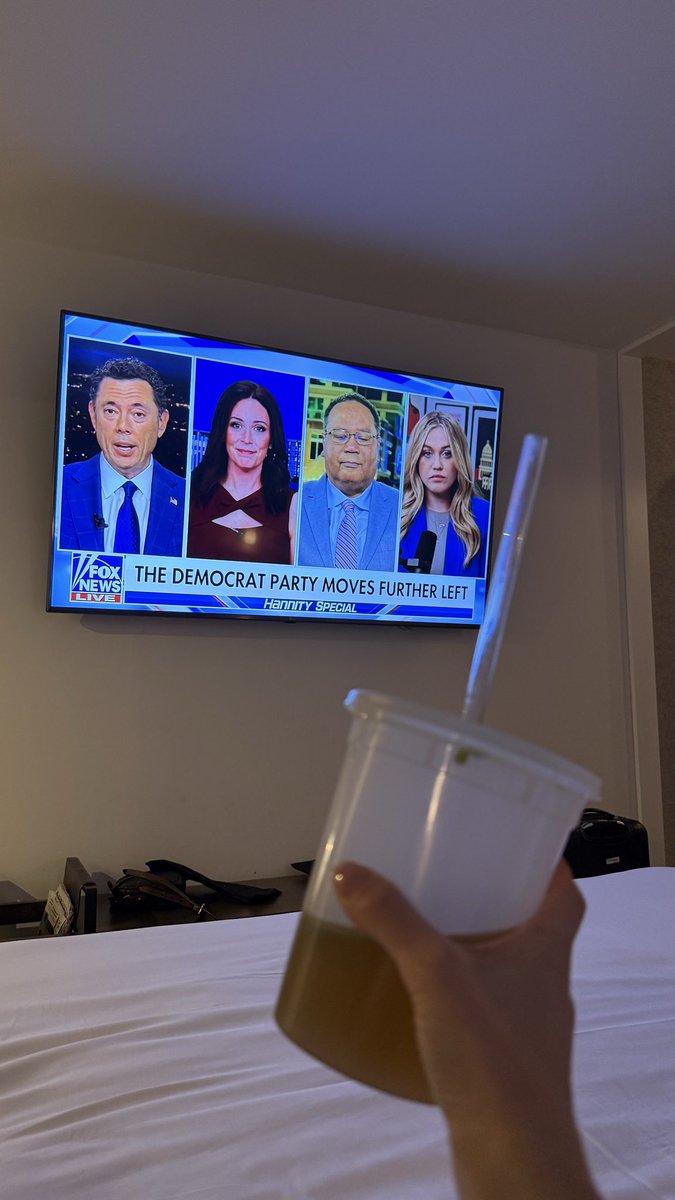 JessicaLBurbank's tweet image. cheers bro I’ll drink to that