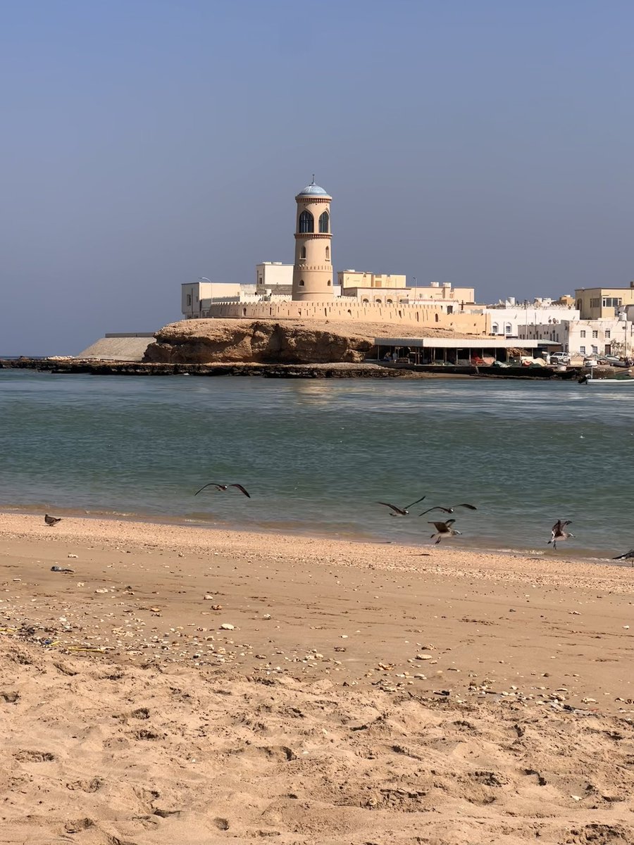 ﴿ هُوَ عَلَيَّ هَيِّنٌ ﴾

فاطمئن… ما تتمناه ليس صعبًا على ربنا ❤️