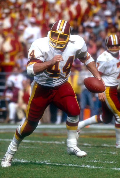 NFLHuddleUp's tweet image. John Riggins — Controlled Fury

John Riggins didn’t run — he collided with intent. He wore down defenses like time itself. Fearless, relentless, old-school football. #NFLHistory