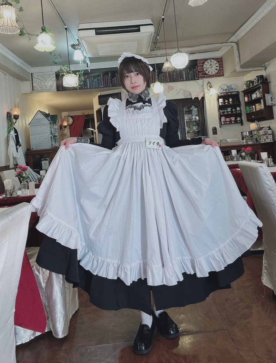 litchi_wp's tweet image. おはようございます🌹
本日12時より営業致します。

早番はライチ/すずかけ/林檎でございます。

くまちゃんケーキやスコーンございます。
お席余裕ございますので、是非ご来店お待ちしております。
予約📞は03-3989-8224まで。

#ワンダーパーラー #クラシカルメイド
#メイド喫茶 #メイドカフェ