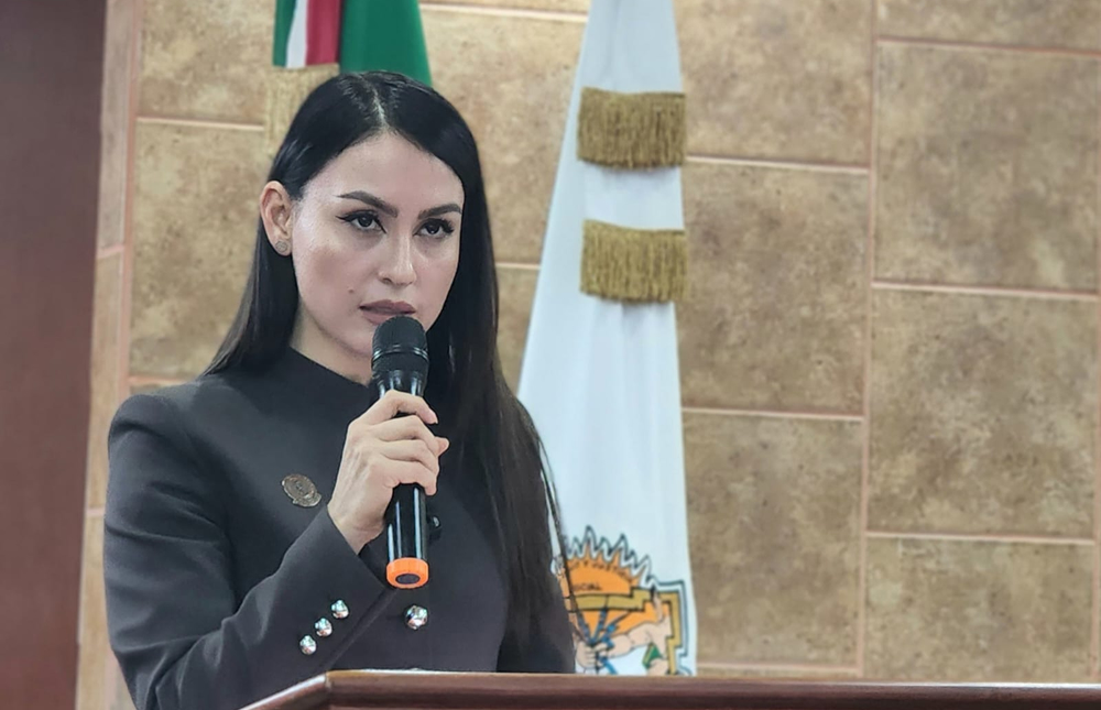 ConexionMxli's tweet image. #CongresoBC APRUEBA CONGRESO DE BC INICIATIVA DE LA DIP. YOHANA GILVAJA PARA CREAR LA POLICÍA CIBERNÉTICA / La reforma contempla una nueva unidad especializada en prevención de delitos digitales
/+acortar.link/1L5CDJ