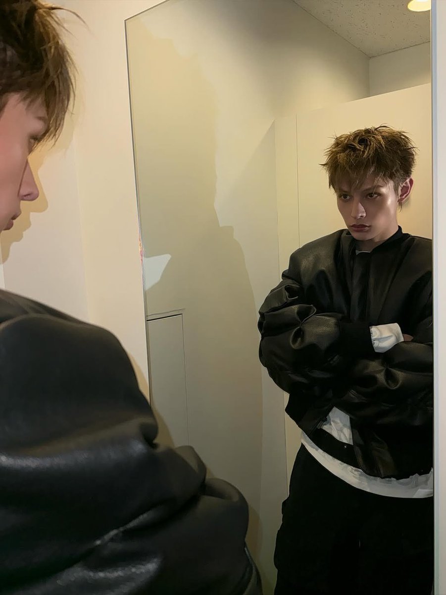 ohwonzz's tweet image. i think i’ll be ok…..