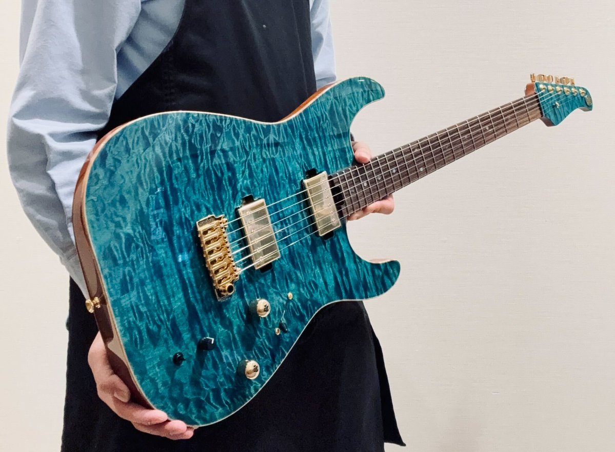 Kz Versaの初回製作分を 宮地楽器立川店さまに納品しました！ 開発に