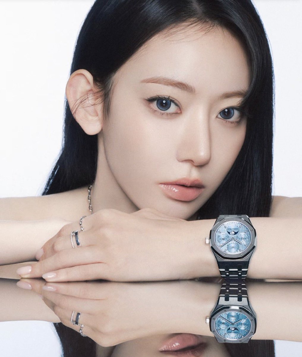 VOGUE Japanのオーデマ ピゲ特集に登場した宮脇咲良さん…美しい